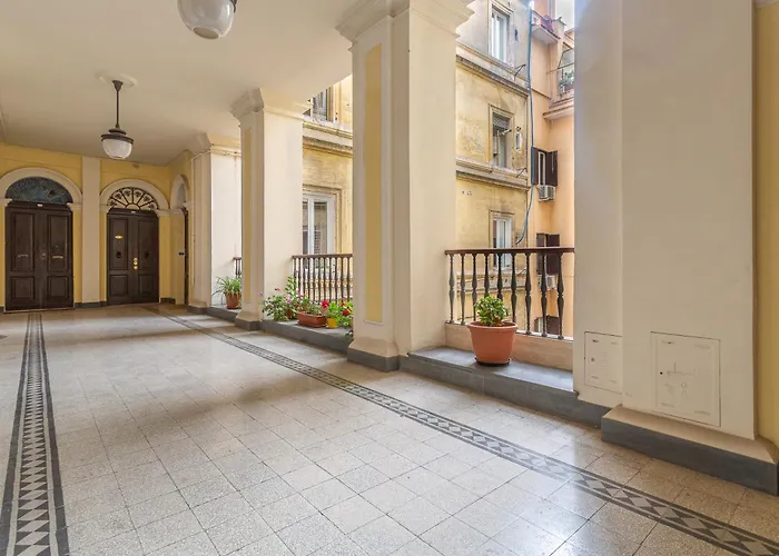 Iflat Lina Cavalieri House