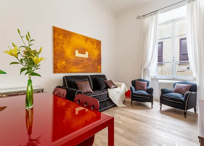 Iflat Lina Cavalieri House